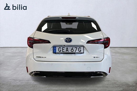 Toyota Corolla 5 of 21