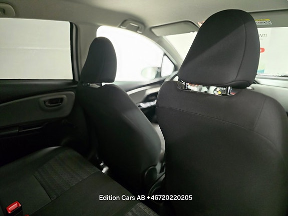 Toyota Yaris 17 of 18