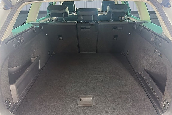 Volkswagen Passat 21 of 21