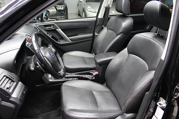 Subaru Forester 9 of 25