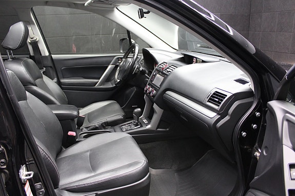 Subaru Forester 15 of 25