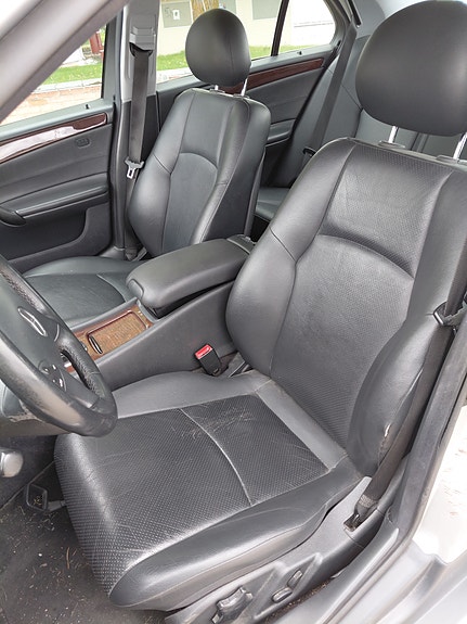 Mercedes-Benz C200 15 of 17