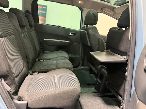 Peugeot 5008 13 of 21