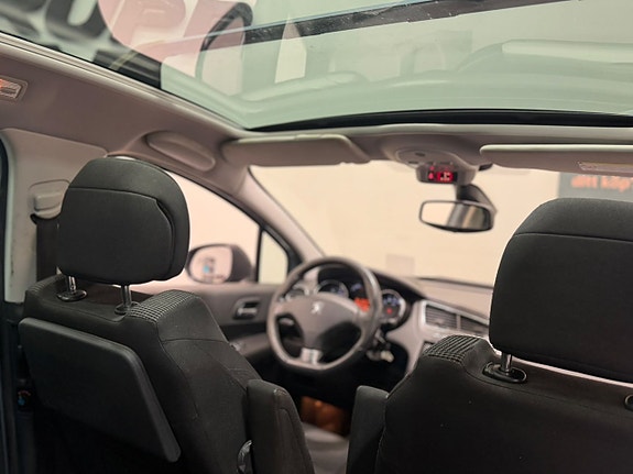 Peugeot 5008 12 of 21