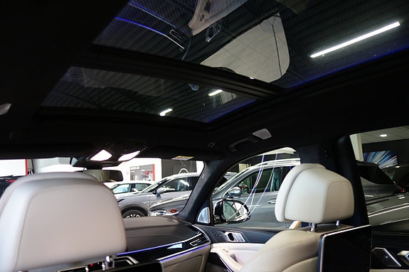 BMW X7 10 of 11