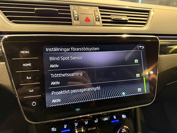 Skoda Superb 19 of 30