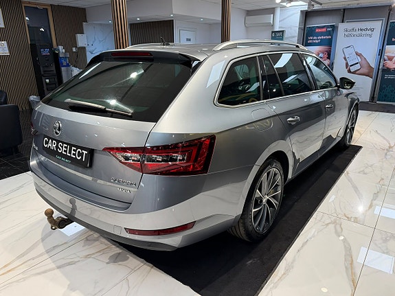 Skoda Superb 7 of 30