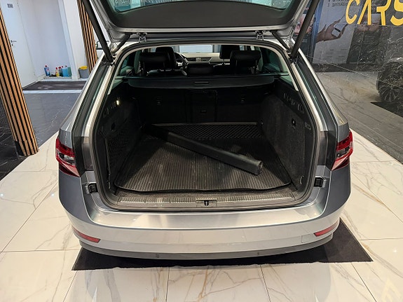 Skoda Superb 5 of 30