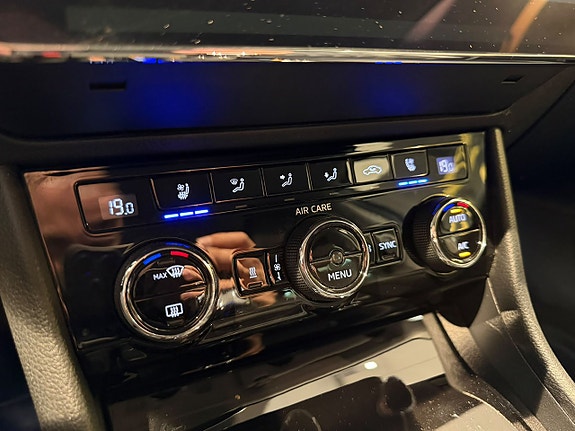 Skoda Superb 21 of 30