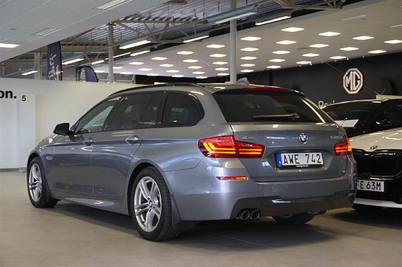 BMW 520d 4 of 14