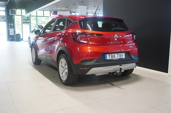 Renault Captur 3 of 7