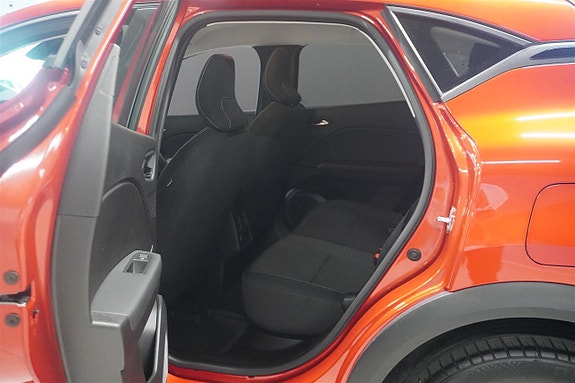 Renault Captur 5 of 7
