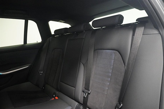BMW 330e 6 of 18