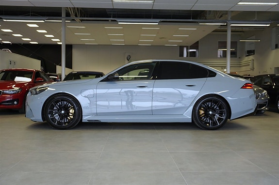 BMW M5 5 of 28