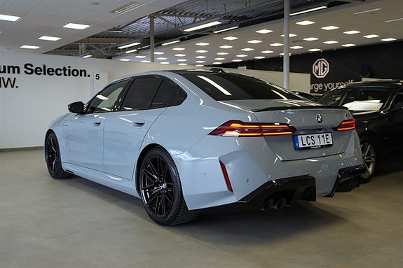 BMW M5 7 of 28