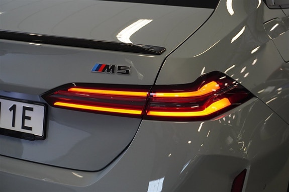 BMW M5 9 of 28