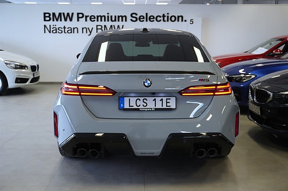 BMW M5 8 of 28