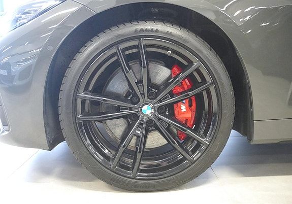 BMW M440i 4 of 26