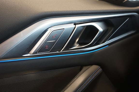 BMW M440i 10 of 26