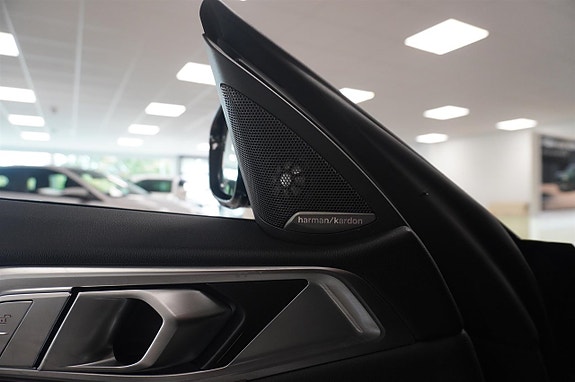 BMW M440i 13 of 14