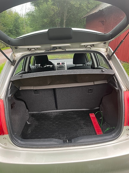 Toyota Auris 9 of 9