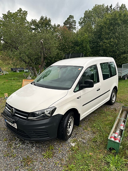 Volkswagen Caddy 2 of 3