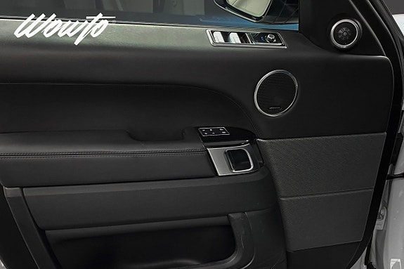 Land Rover Range Rover Sport 9 of 26