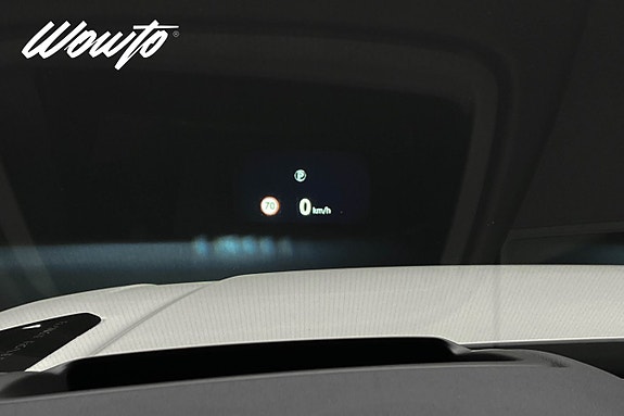 Land Rover Range Rover Sport 21 of 26