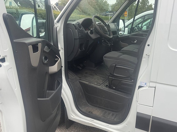 Renault Master 9 of 16