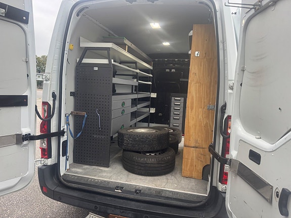 Renault Master 12 of 16