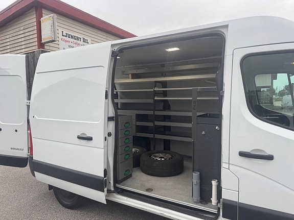 Renault Master 16 of 16