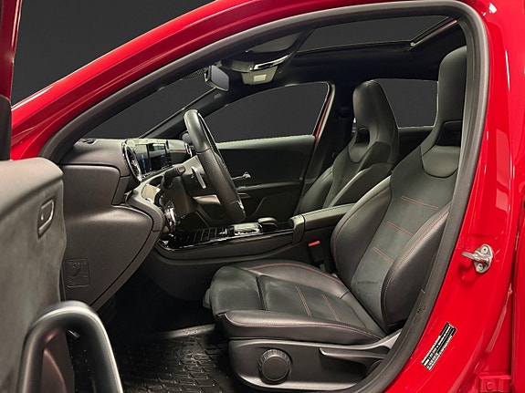 Mercedes-Benz A200 8 of 16