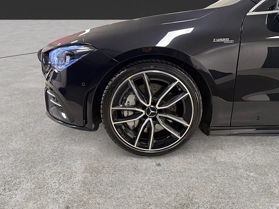 Mercedes-Benz CLA35 17 of 18