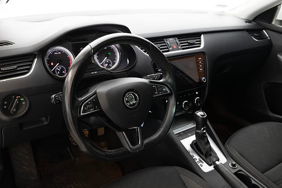 Skoda Octavia 18 of 22
