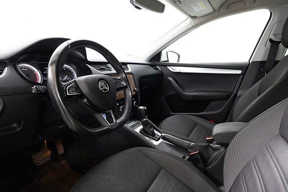 Skoda Octavia 16 of 22