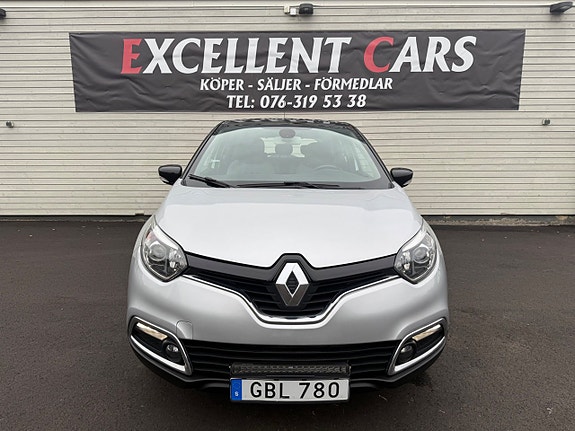 Renault Captur 2 of 11