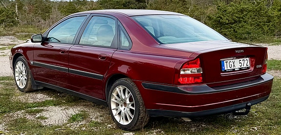 Volvo S80 2 of 8