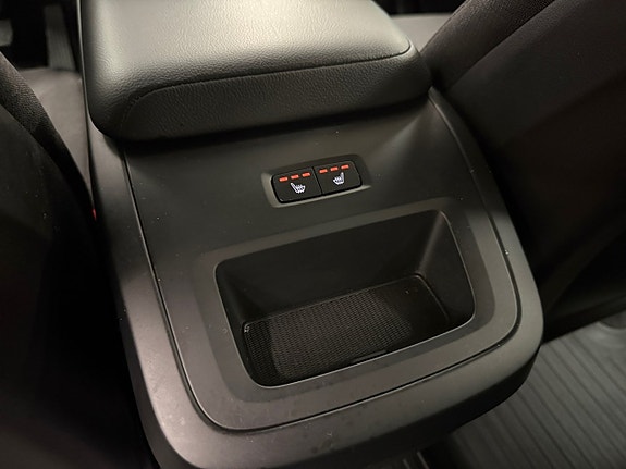 Volvo XC60 11 of 19