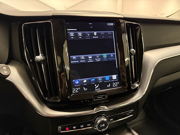 Volvo XC60 16 of 19