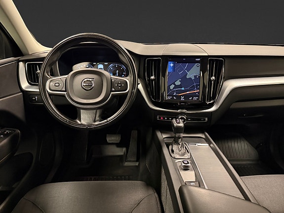 Volvo XC60 13 of 19