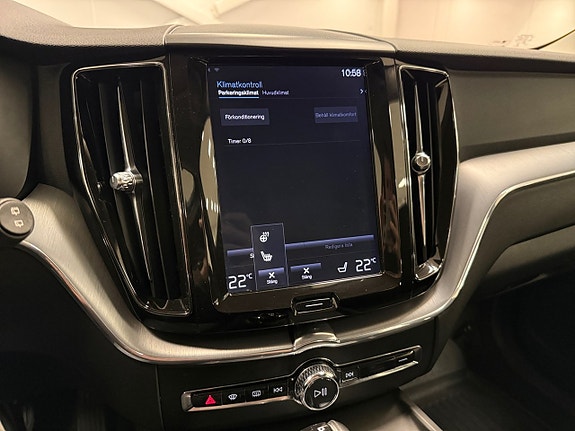 Volvo XC60 17 of 19