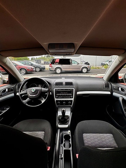 Skoda Octavia 9 of 10