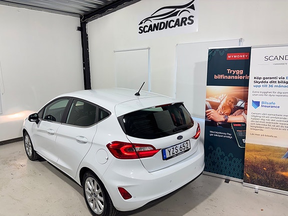 Ford Fiesta 12 of 30