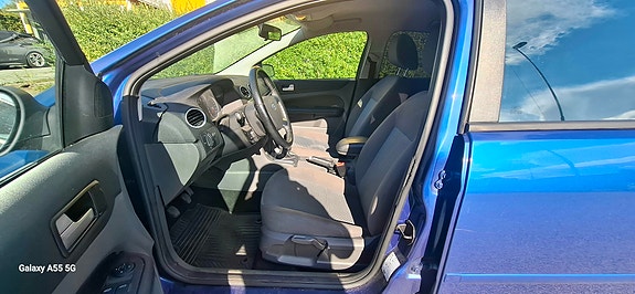 Ford Focus 5 of 8