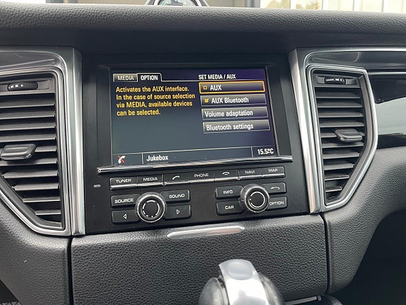 Porsche Macan 17 of 22