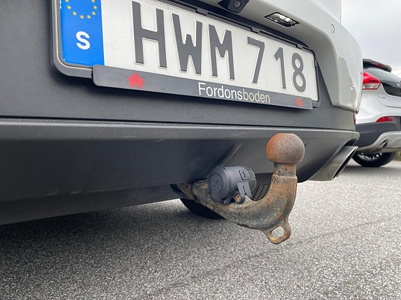 Porsche Macan 22 of 22