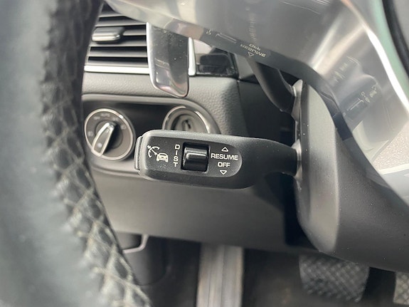 Porsche Macan 10 of 22