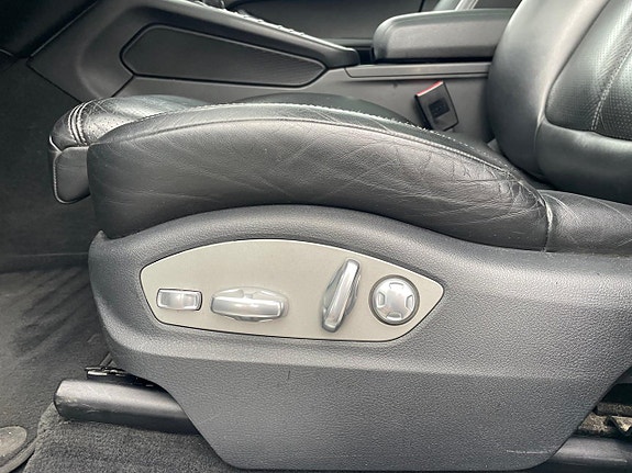 Porsche Macan 12 of 22