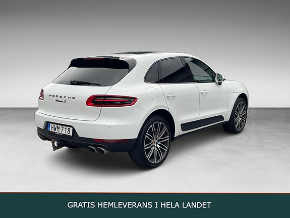Porsche Macan 2 of 22