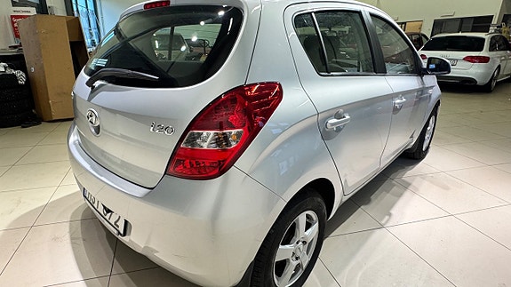 Hyundai i20 12 of 17